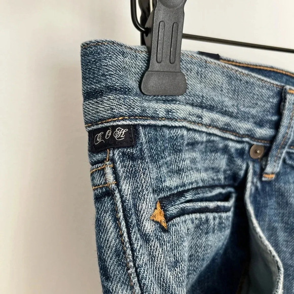 Citizen of humanity distressed slouchy slim leg  shorts size 27 - Picture 3 of 10